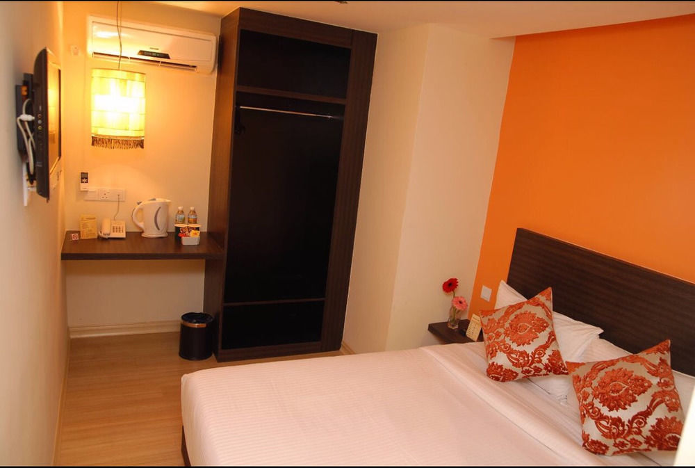 Hotel Seri Costa Malacca Екстер'єр фото